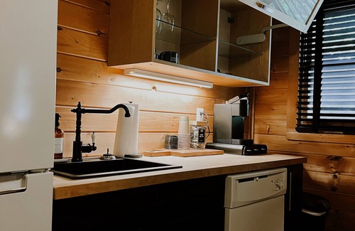 Helen Cabin | Sylvan Valley Lodge & Cellars