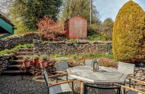 Kendal Villa | Sylvan Wood, gorgeous views
