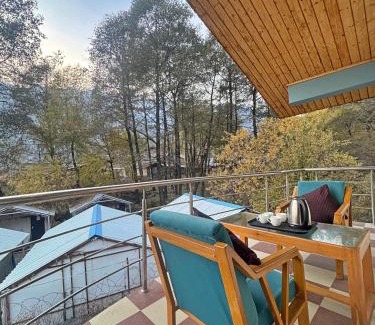 Bashisht Bed & Breakfast | Sylvan Woods Cottage