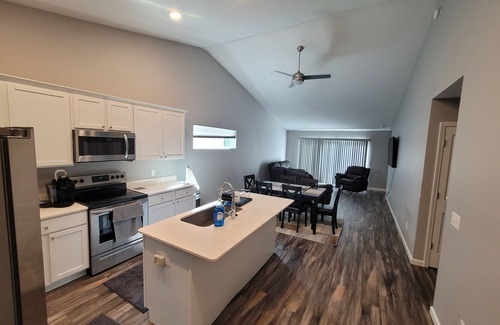 Sylvania Condo | Sylvania Condo with walking access to Pacesetter Park and Quarry Ridge Trail