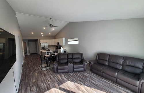Sylvania Condo | Sylvania Condo with walking access to Pacesetter Park and Quarry Ridge Trail