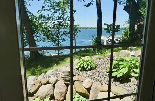 Annandale House | Sylvia Cedars Cabin Rental Snowmobile and Boat Rentals