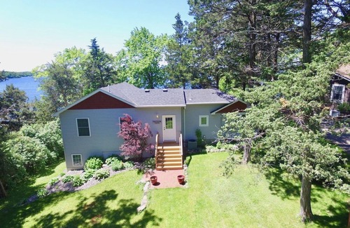 Annandale House | Sylvia Cedars Cabin Rental Snowmobile and Boat Rentals