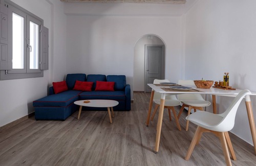 Karterados Apartment | Symposio Jacuzzi Apartment