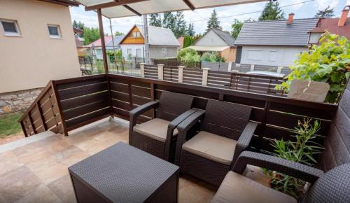 Zsorifurdo House | Százszorszép Apartman