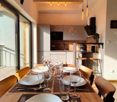 Meszna Apartment | Szczyrkowskie SKI&FUN 14 z widokiem na góry Sauna, jacuzzi w cenie pobytu