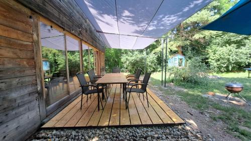 Szentendrei House | Szentendrei sziget, modern faház, télen is