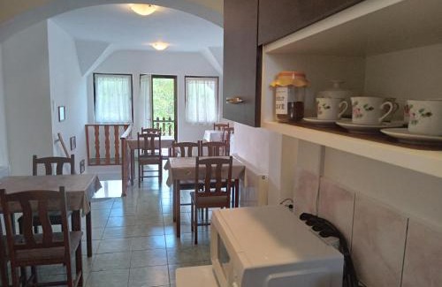 Gardony House | SZIESZTA APARTMAN