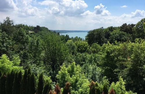 Balatonakarattya House | Szilvia Ház Balatonakarattya