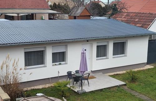Villany Apartment | "Szomszéd ház"