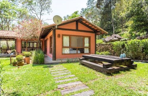 Araras House | Tékinfin, você chegou! Lindo sítio em Secretário!