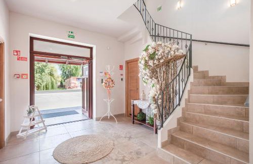 Fehervarcsurgo Bed & Breakfast | Tölgyfa Fogadó
