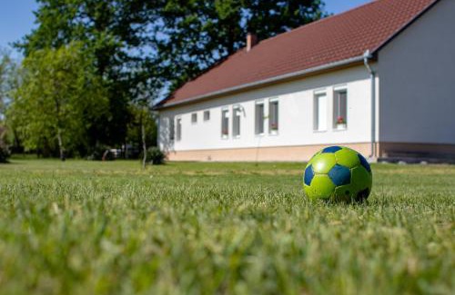 Kiskoroes House | Tölgyfa Vendégház