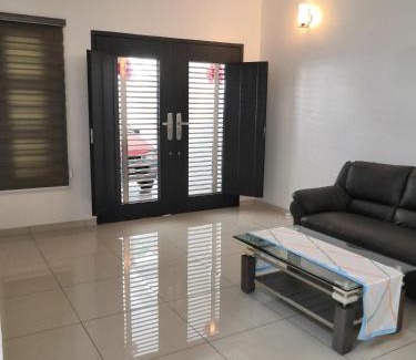 Batu Pahat House | T'Garden Homestay Landed House