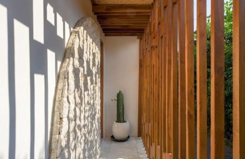 Petitenget Villa | T&J6 - Gorgeous 1BR pool villa, walk to beach!
