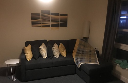 Central Aberdeen Apartment | T&N classic apartments with private parking
