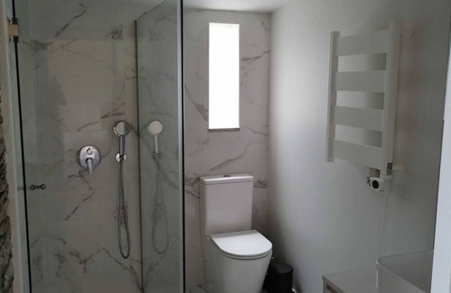 Peso da Regua Apartment | T0 com Vista Rio inserido em propriedade com Piscina e Court tennis