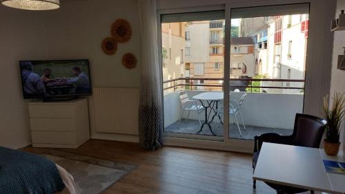 Agen Apartment | T1 Bis - centre historique-très calme-terrasse