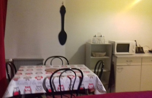 Centre Deux Apartment | t1 can accommodate 1 or 1 couple