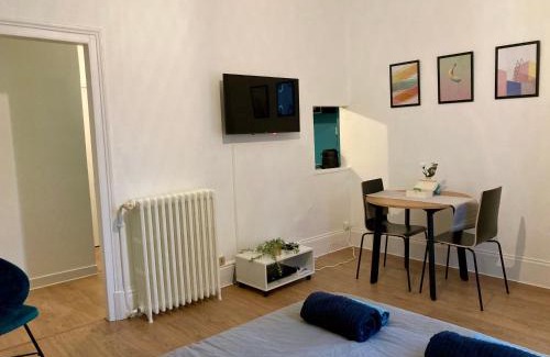 Evreux Apartment | T1 le Pastel Parking Netflix Wifi Gare