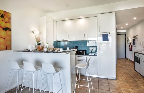 Telheiro Apartment | T1 Marina Park Vista Mar, sea view, large balcony, wifi, pool + aircon