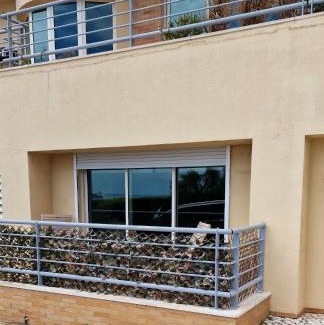 Caxias Apartment | T1 Sea & Pool