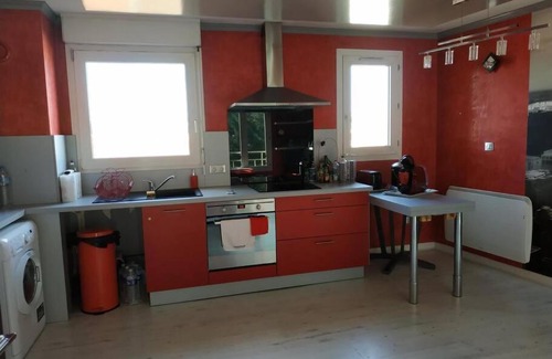Bourgoin-Jallieu Apartment | T2-42m2-Climatisation, lumière tamisée-garage