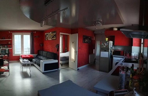 Bourgoin-Jallieu Apartment | T2-42m2-Climatisation, lumière tamisée-garage