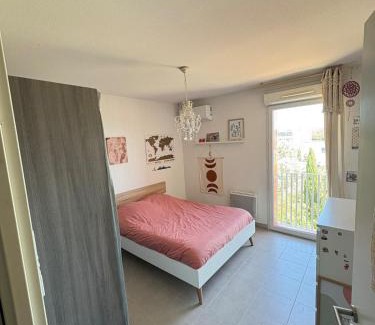 Juvignac Apartment | T2 Air conditioning Terrace & Parking near Montpellier