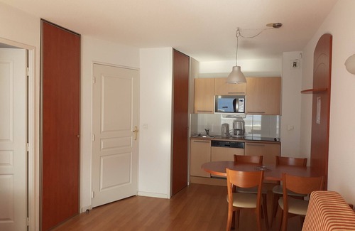 La Mongie Apartment | T2 apartment with separate bedroom. Swimming pool, gym, billiards.