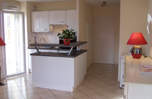Biarritz Apartment | T2 apartment + 2 terraces + 1 private secure PARKING + WIFI + TV.