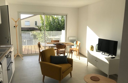 Carnon-Plage Apartment | T2 apartment with terrace and parking in 2nd line beach - Resort center