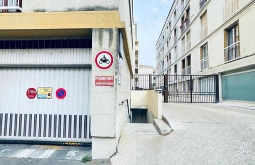 Avignon City Centre Apartment | T2 Avignon Climatisé Intra Muros Spacieux et Lumineux