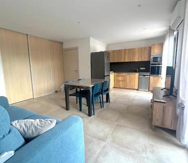 Albitreccia Apartment | T2 Azur - Plage & commerces à 200m- Barbecue - Parking - Wifi