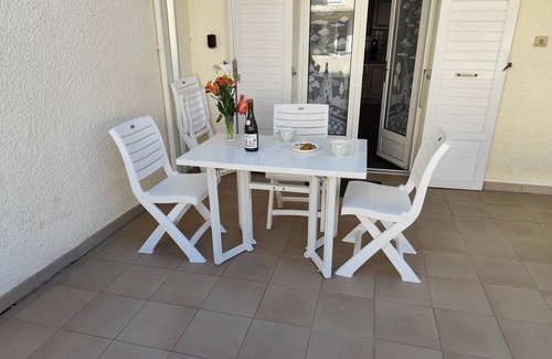 Saint-Nic Apartment | T2 Bungalow with terrace 100m from the beach (with WIFI)
