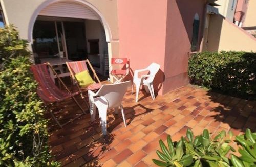 Le Barcares Apartment | T2 cabine 6 pers, piscine, parking, animaux admis - FR-1-81-467