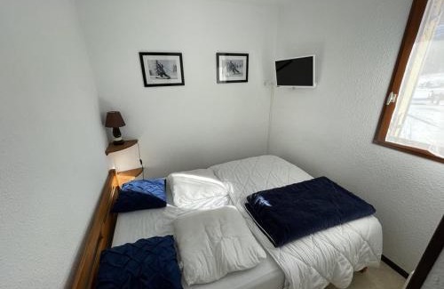 Laveissiere Apartment | T2 cabine fonctionnel près des pistes, idéal 4-6 pers - FR-1-787-101