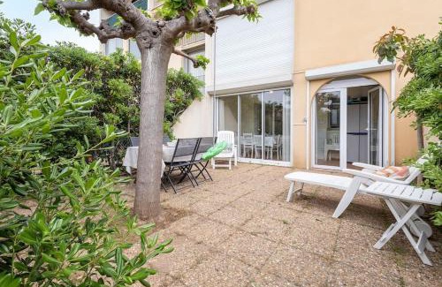 Cap d'Agde Apartment | T2 cabine Le Corail du Cap proche plage WIFI