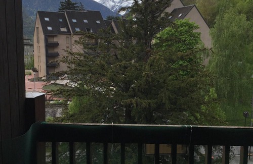 Bagneres-de-Luchon Apartment | T2 Duplex Apartment Cabin at the foot of the cable car (parking, cellar)