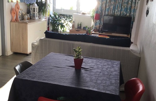 Carnon-Plage Apartment | T2 ideal family or 2 couplesAll equipped, CLIM, oven, Wifi, LV, LL-SL, Pk, etc.