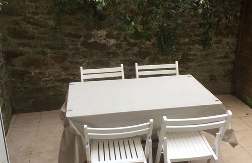 Dinard Apartment | T2 in the center of Dinard with courtyard and private parking