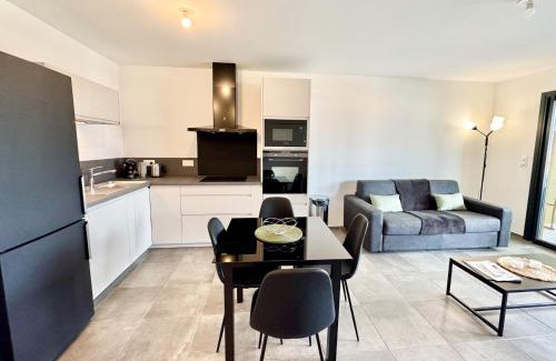 Propriano Apartment | T2 moderne avec vue mer et proche centre-ville