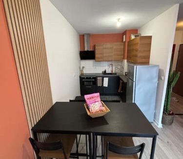 Le Pontet Apartment | T2 moderne, Festival Avignon en été