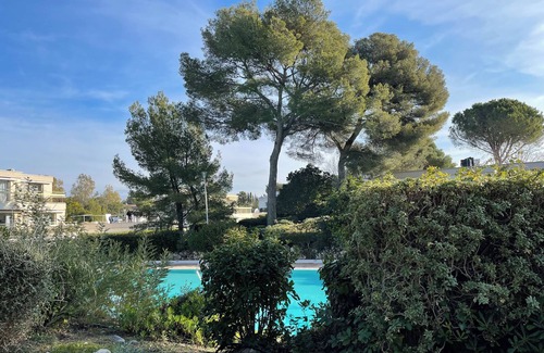 Boulouris-sur-Mer Apartment | T2 St Raphaël, private garden, 5pers, 100m sea, pets welcome