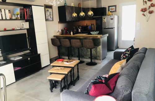 Camps-la-Source Villa | T2 Villa wing + jacuzzi