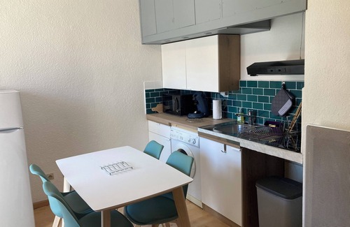 Ax-les-Thermes Apartment | T2 with balcony and private parking space 300m from the cable cars