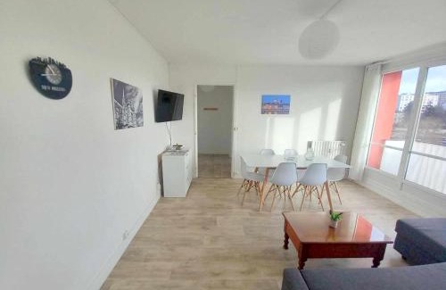 Saint-Vincent Apartment | T3 57m2 avec balcon proche gare SNCF - WIFI, Netflix, café et thé offerts