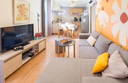 Port-Vendres Apartment | T3 clim, TV, ART, familial, 50m du port, cuisine équipée et jeux de société