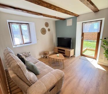 Saint-Martin-Bellevue Apartment | T3 neuf de 62m2 avec jardin axe Annecy-Geneve