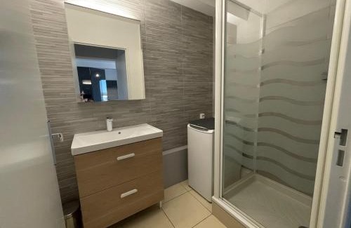 Plage d'Argeles Apartment | T3 Rénové avec Loggia, Clim et Parking à Argelès-sur-Mer - FR-1-309-422